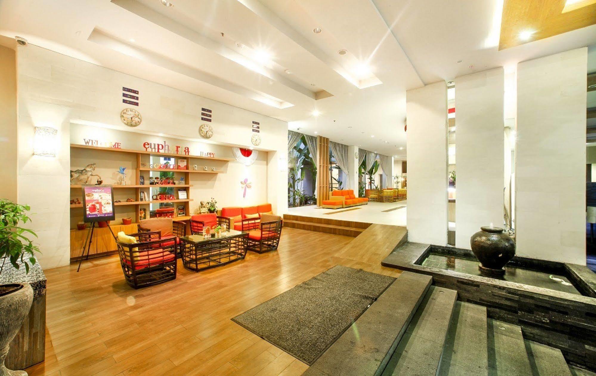 Euphoria Hotel Legian  Exterior photo
