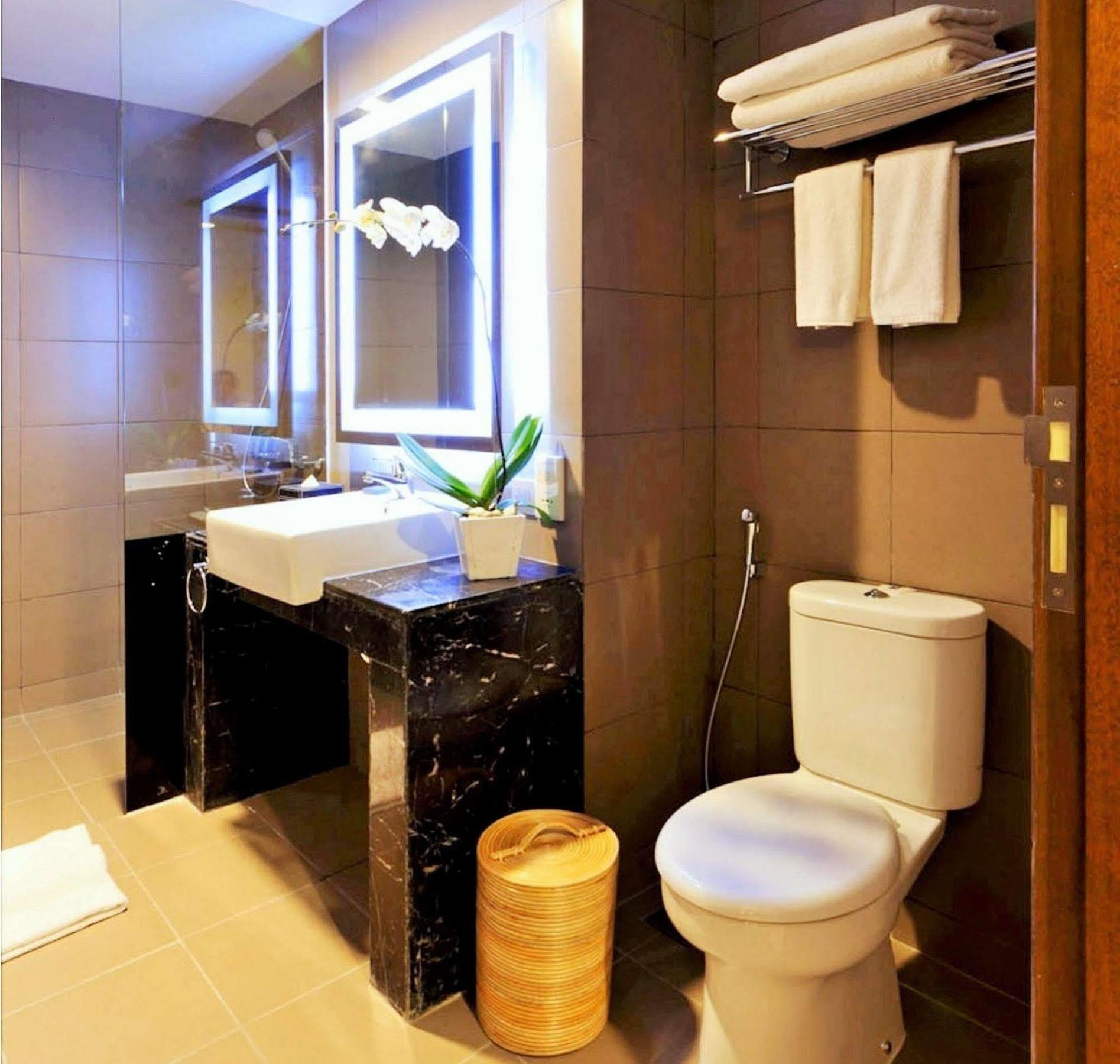 Euphoria Hotel Legian  Exterior photo