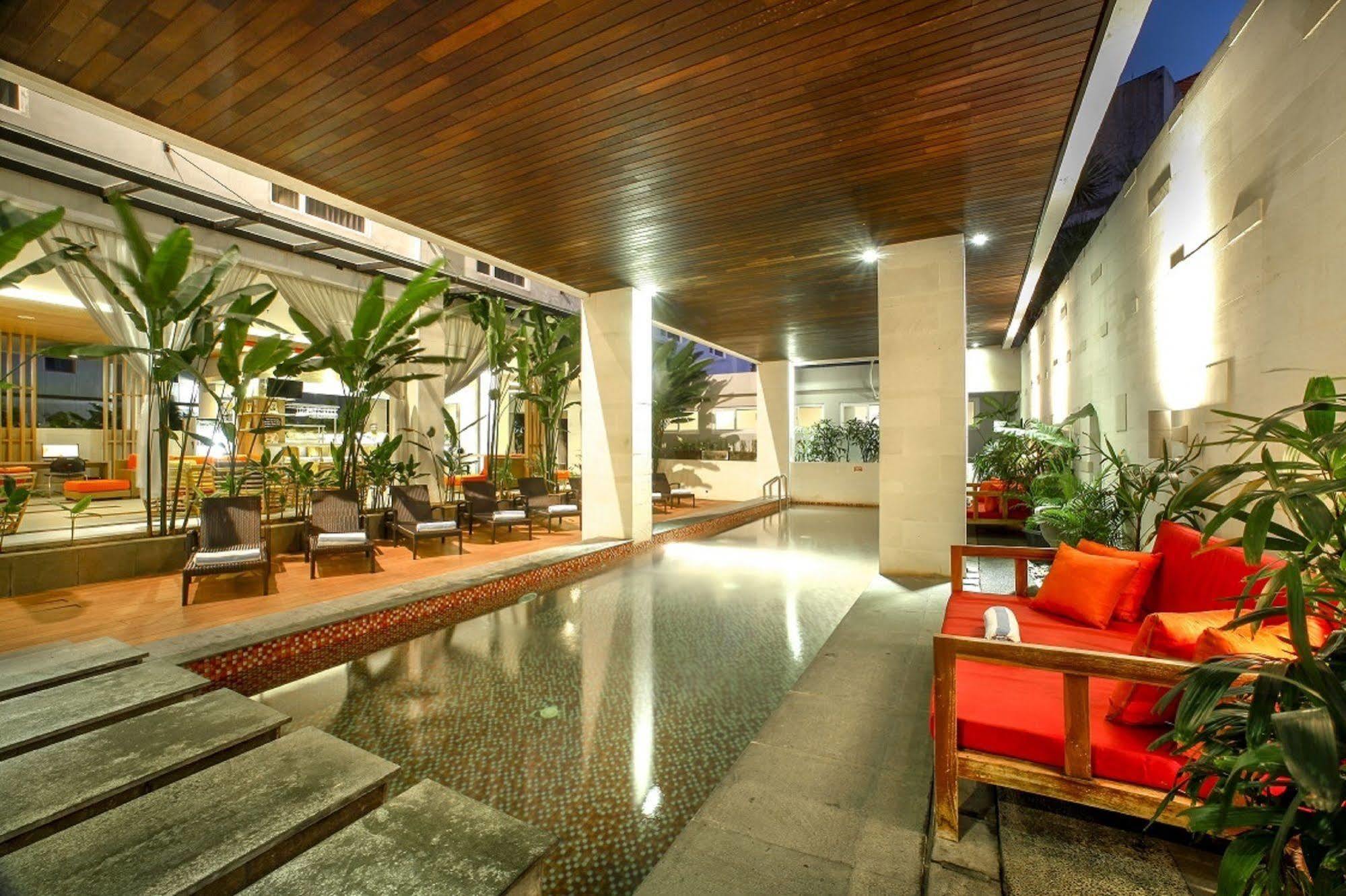 Euphoria Hotel Legian  Exterior photo